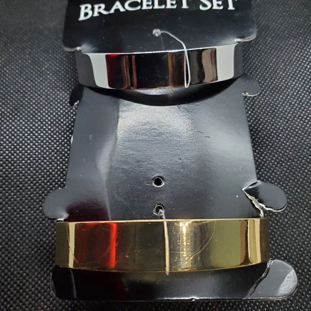 NWT Spirit Set of Silver Tone & Gold Tone Cuff Bracelets